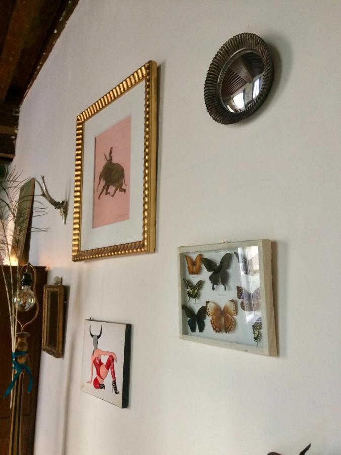 Le Boudoir D'Artiste Bed & Breakfast Semur-en-Auxois Exterior photo
